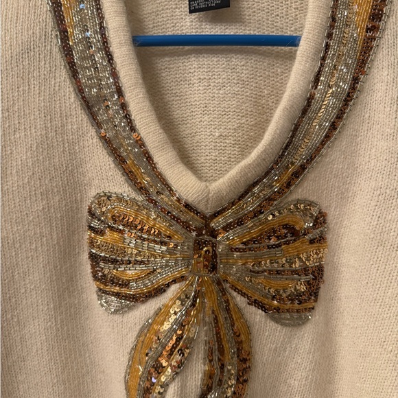 Elegant Vintage Cream V-Neck Sweater with Beaded/Sequin Bow Size Large - Picture 4 of 7